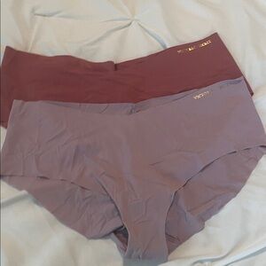 Bundle of 4 panties
